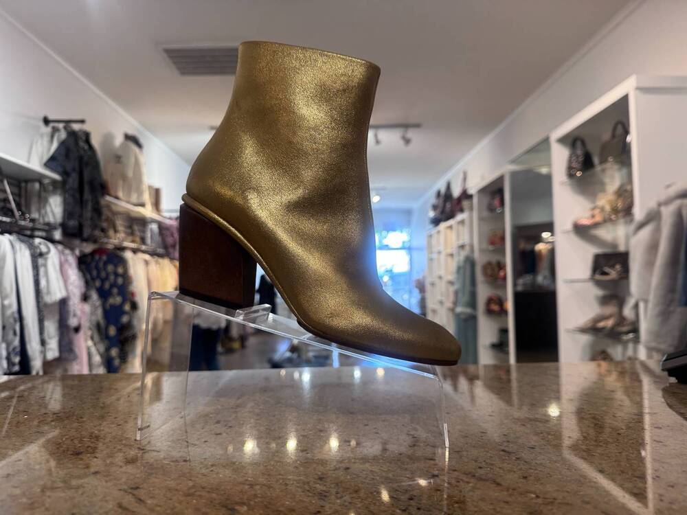NEW COCLICO women's kukiko boot in gold metallic